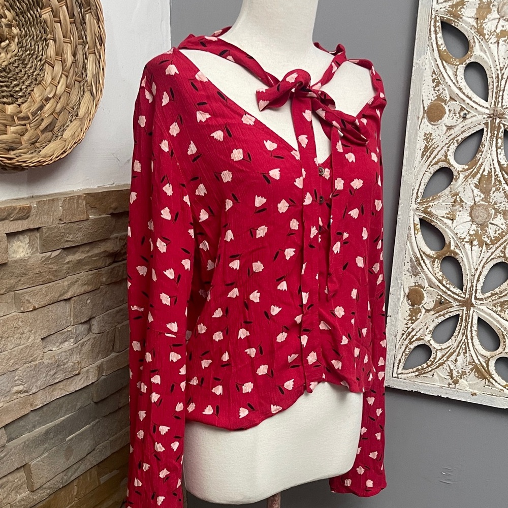 Billabong Red Patterned Blouse Flared Half Open S… - image 3
